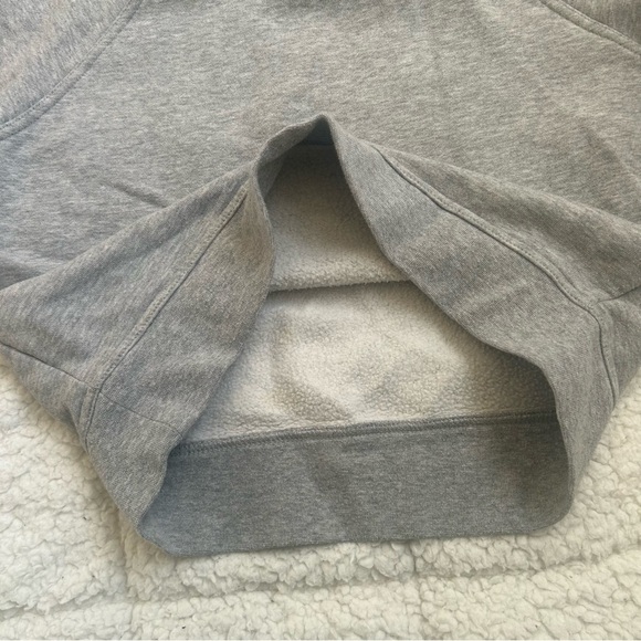 CHAMPION Crop Crewneck - Picture 8 of 8